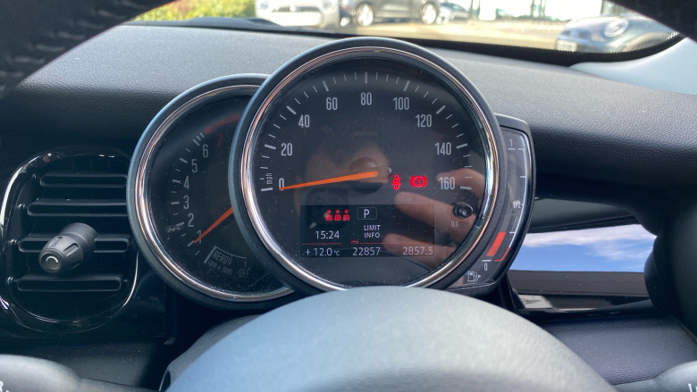 MINI Hatchback 1.5 Cooper Classic 5dr Auto Petrol Hatchback